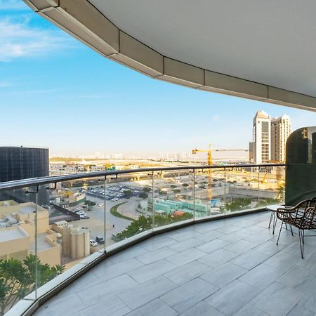 Fam Living - Rp Heights - 3 Mins Walk To Burj Khalifa & Dubai Mall Downtown ドバイ エクステリア 写真