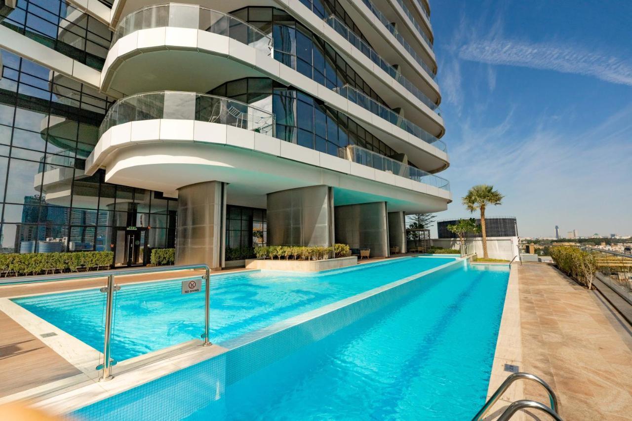 Fam Living - Rp Heights - 3 Mins Walk To Burj Khalifa & Dubai Mall Downtown ドバイ エクステリア 写真