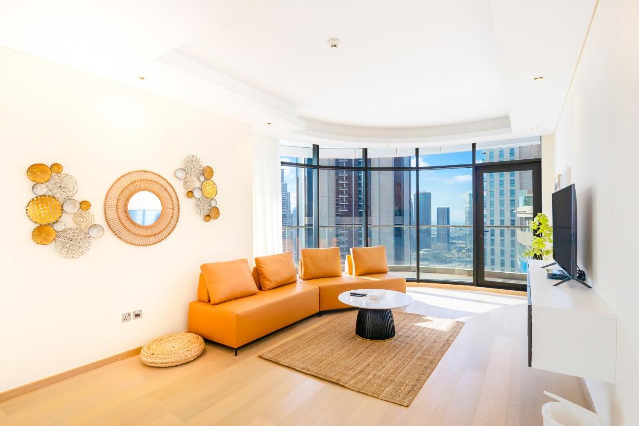 Fam Living - Rp Heights - 3 Mins Walk To Burj Khalifa & Dubai Mall Downtown ドバイ エクステリア 写真
