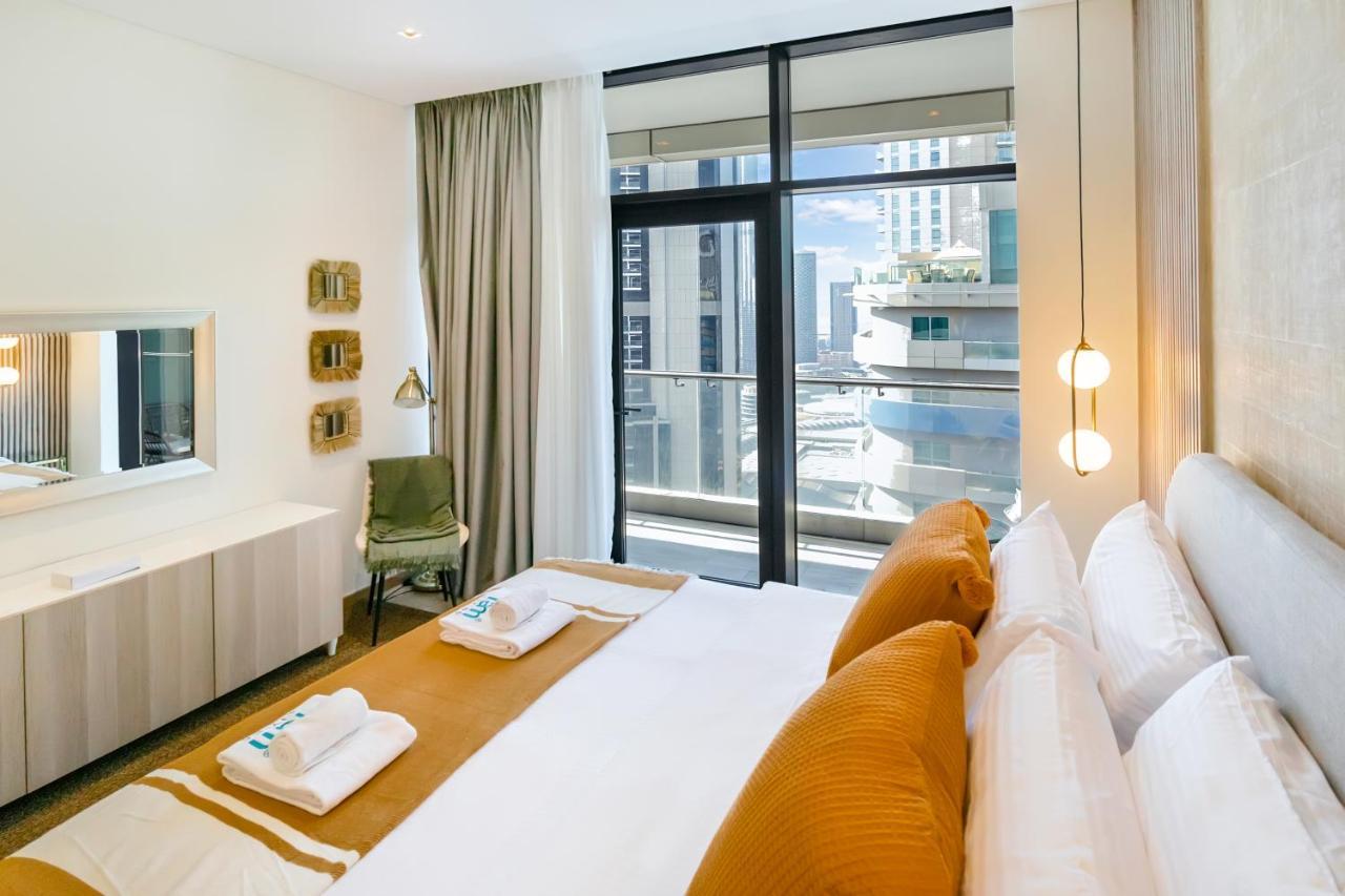 Fam Living - Rp Heights - 3 Mins Walk To Burj Khalifa & Dubai Mall Downtown ドバイ エクステリア 写真