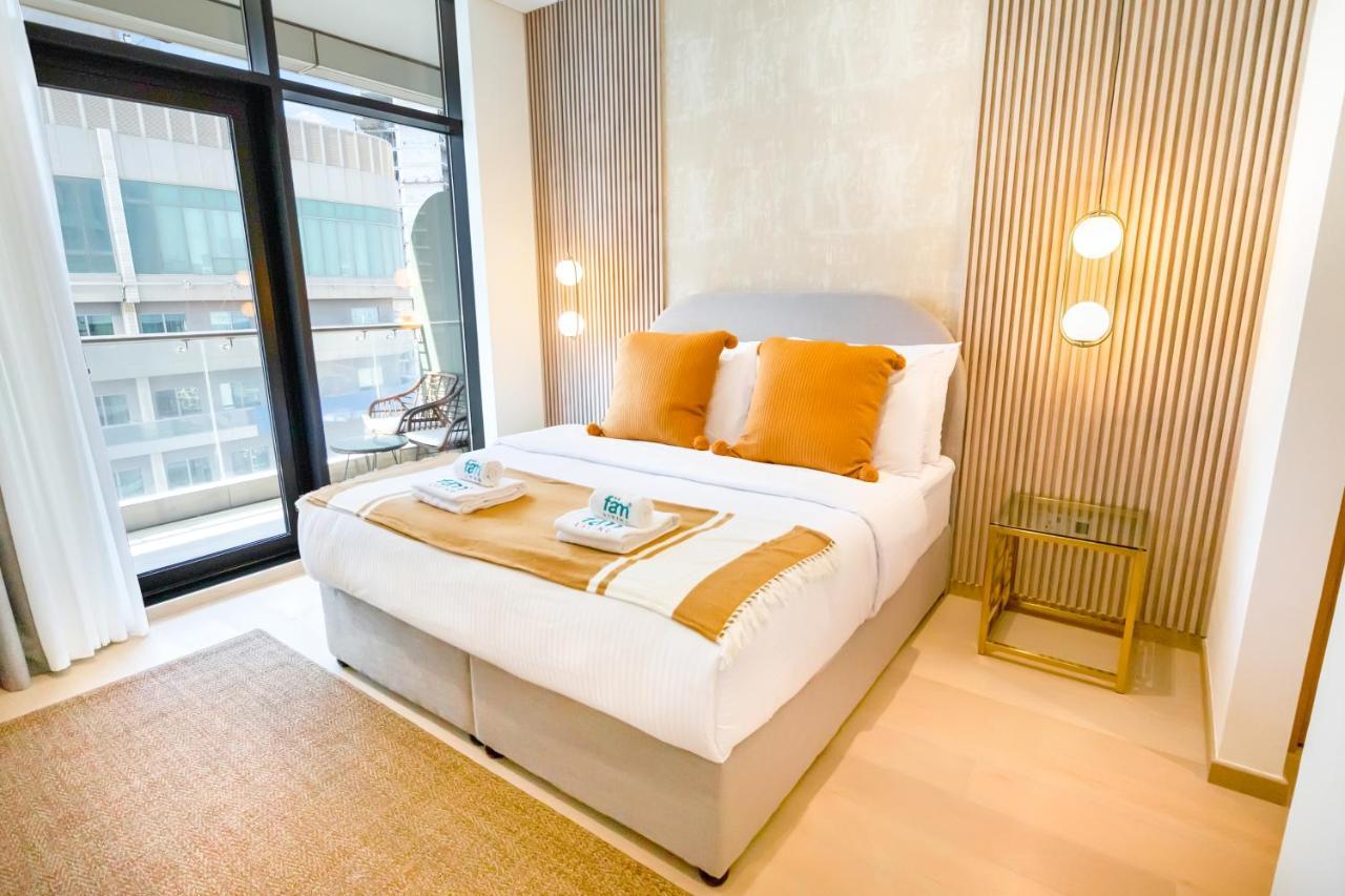 Fam Living - Rp Heights - 3 Mins Walk To Burj Khalifa & Dubai Mall Downtown ドバイ エクステリア 写真