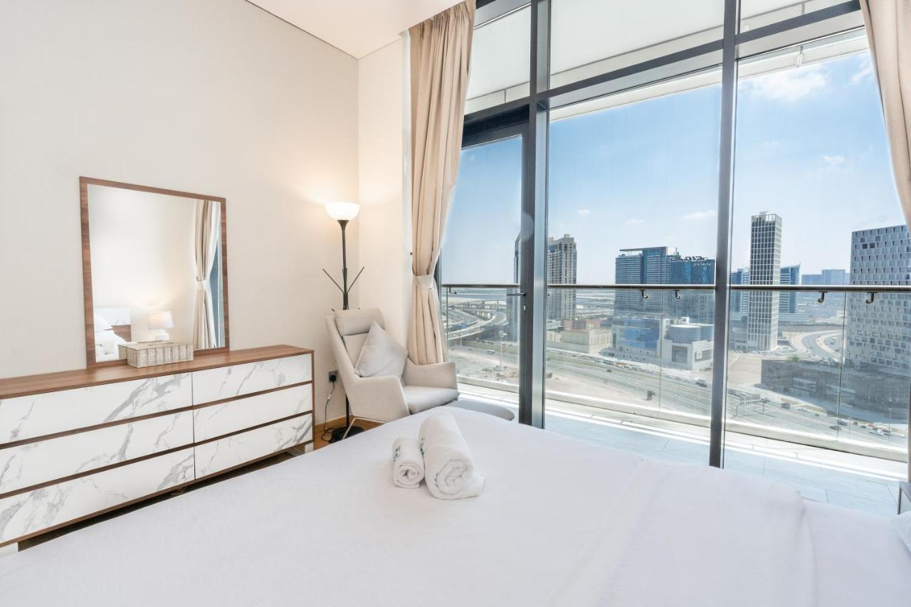 Fam Living - Rp Heights - 3 Mins Walk To Burj Khalifa & Dubai Mall Downtown ドバイ エクステリア 写真