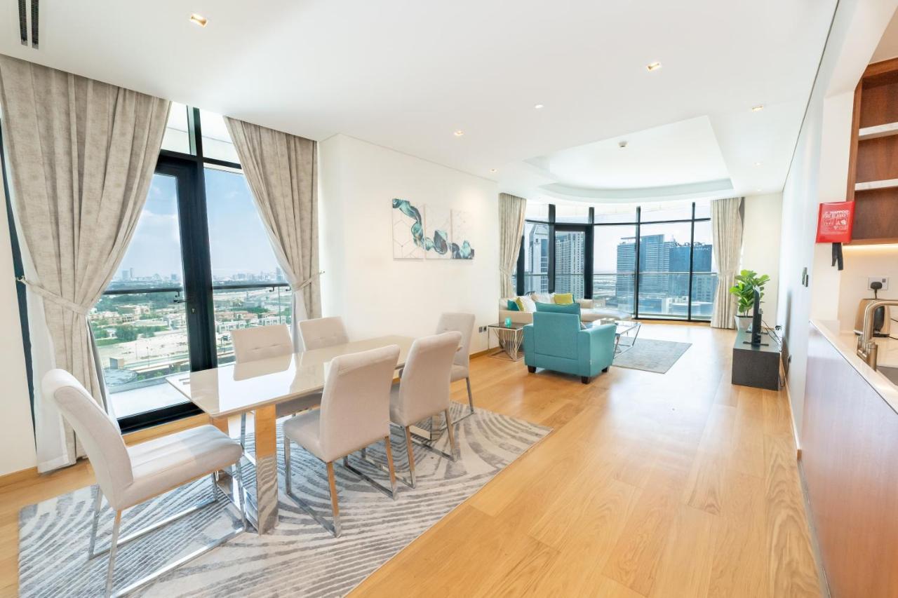 Fam Living - Rp Heights - 3 Mins Walk To Burj Khalifa & Dubai Mall Downtown ドバイ エクステリア 写真