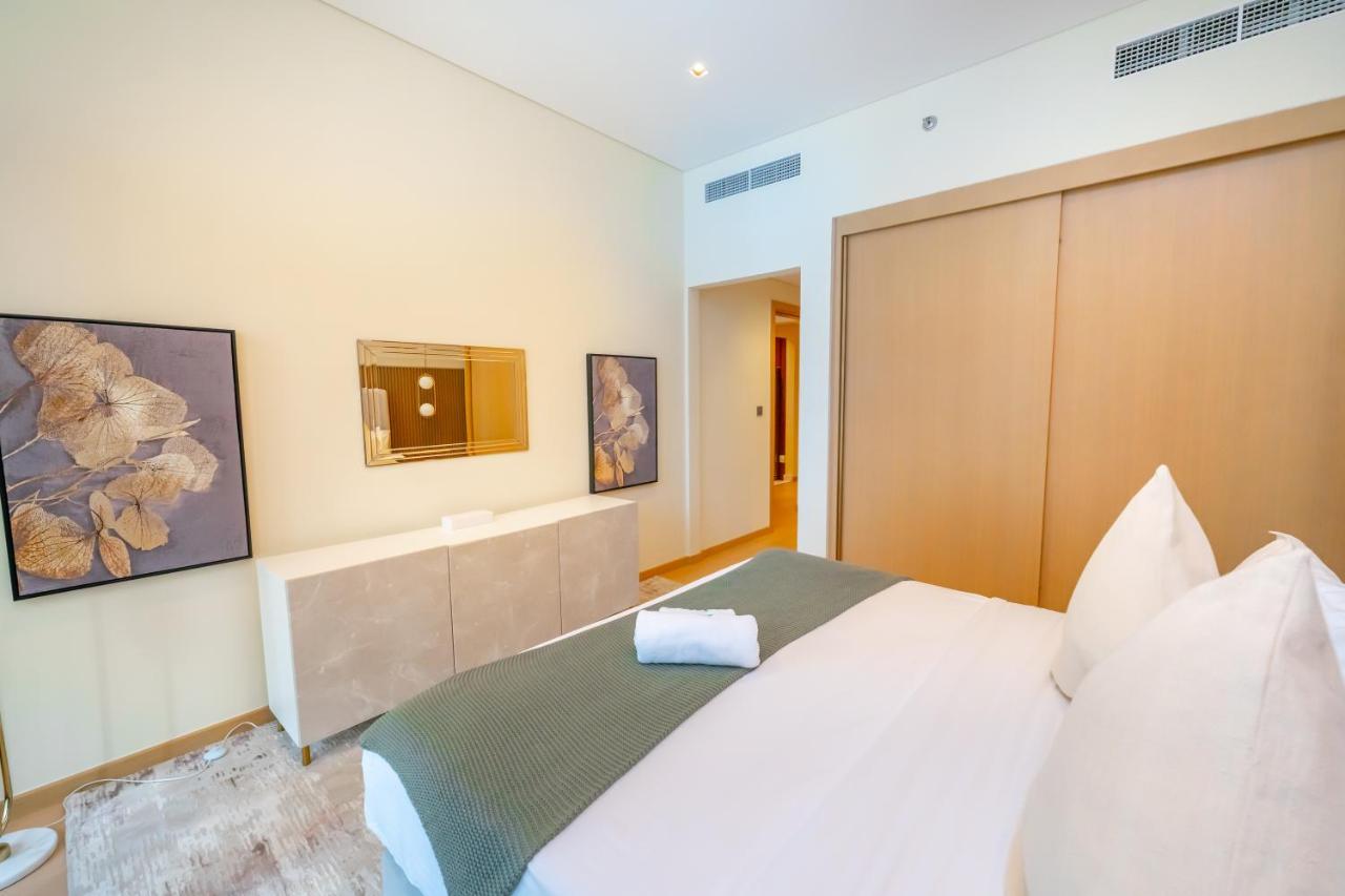 Fam Living - Rp Heights - 3 Mins Walk To Burj Khalifa & Dubai Mall Downtown ドバイ エクステリア 写真