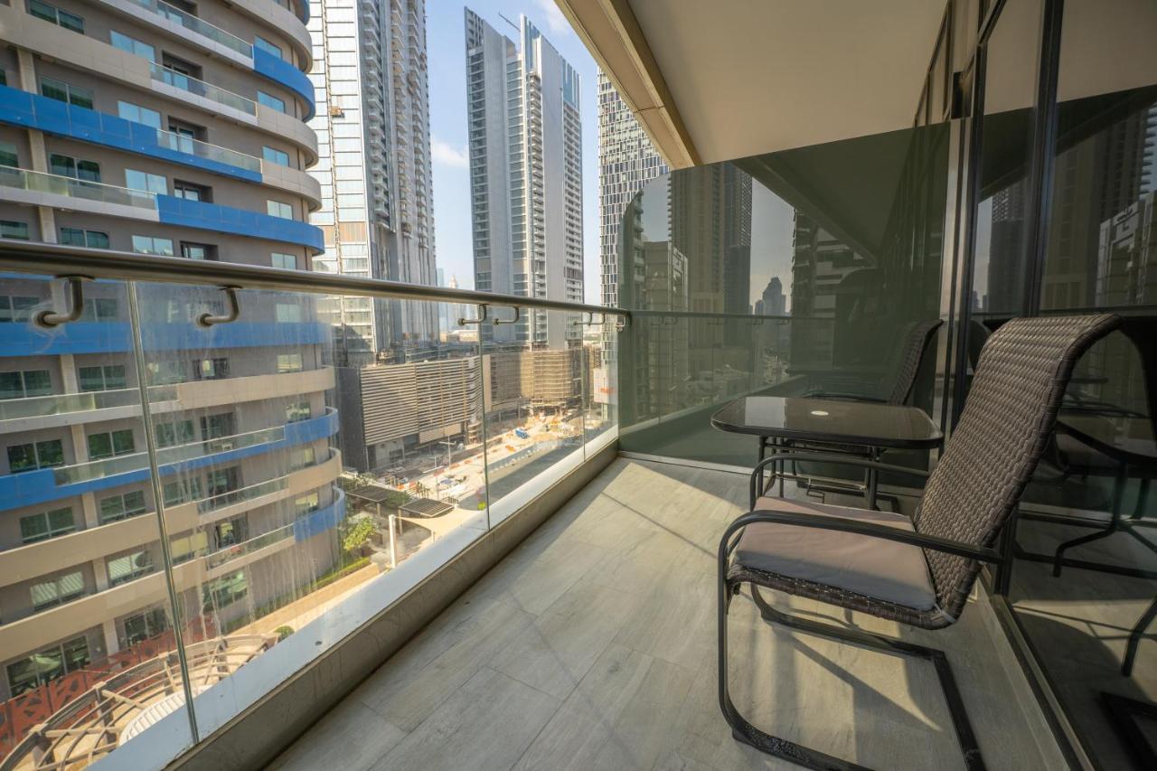 Fam Living - Rp Heights - 3 Mins Walk To Burj Khalifa & Dubai Mall Downtown ドバイ エクステリア 写真