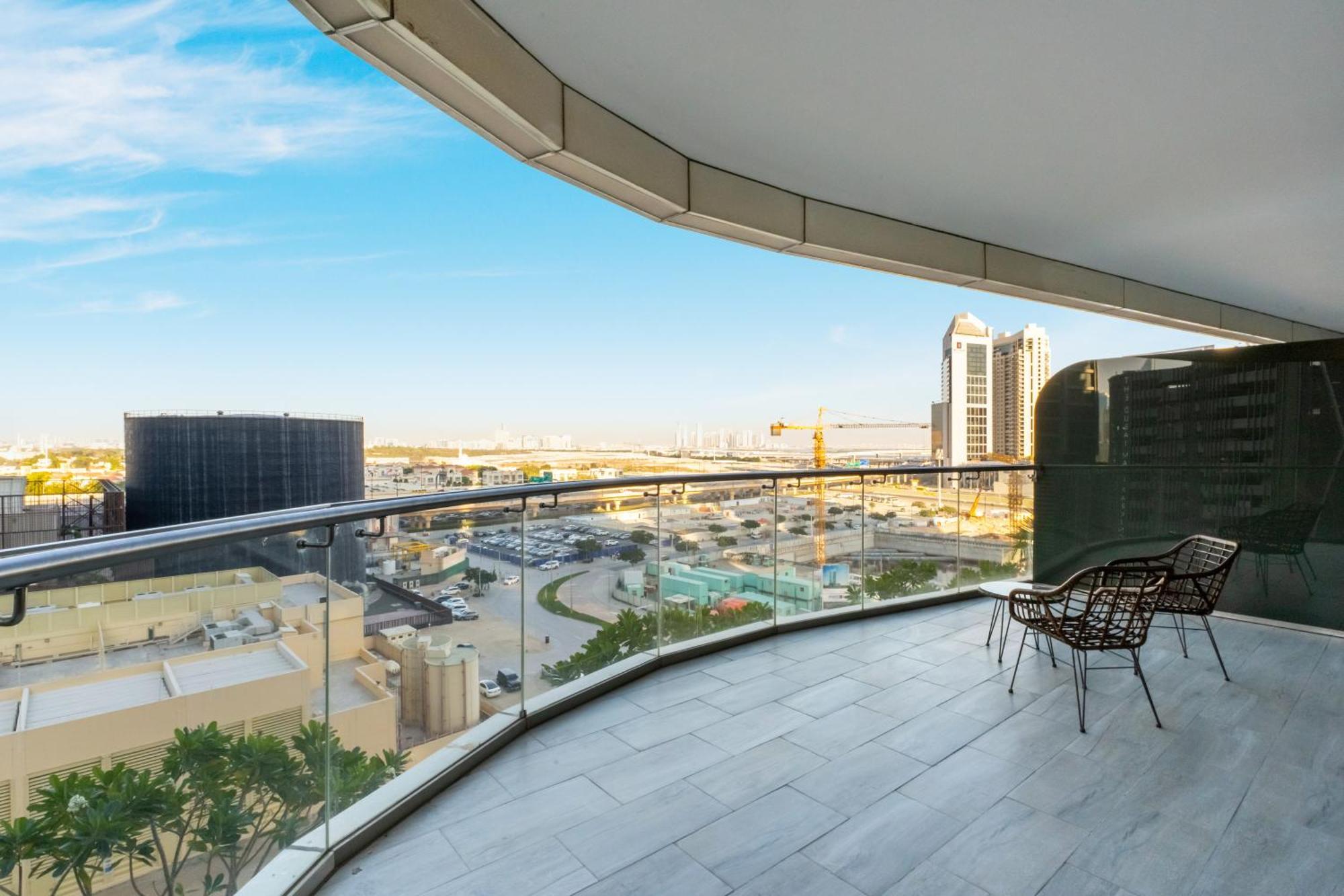 Fam Living - Rp Heights - 3 Mins Walk To Burj Khalifa & Dubai Mall Downtown ドバイ エクステリア 写真