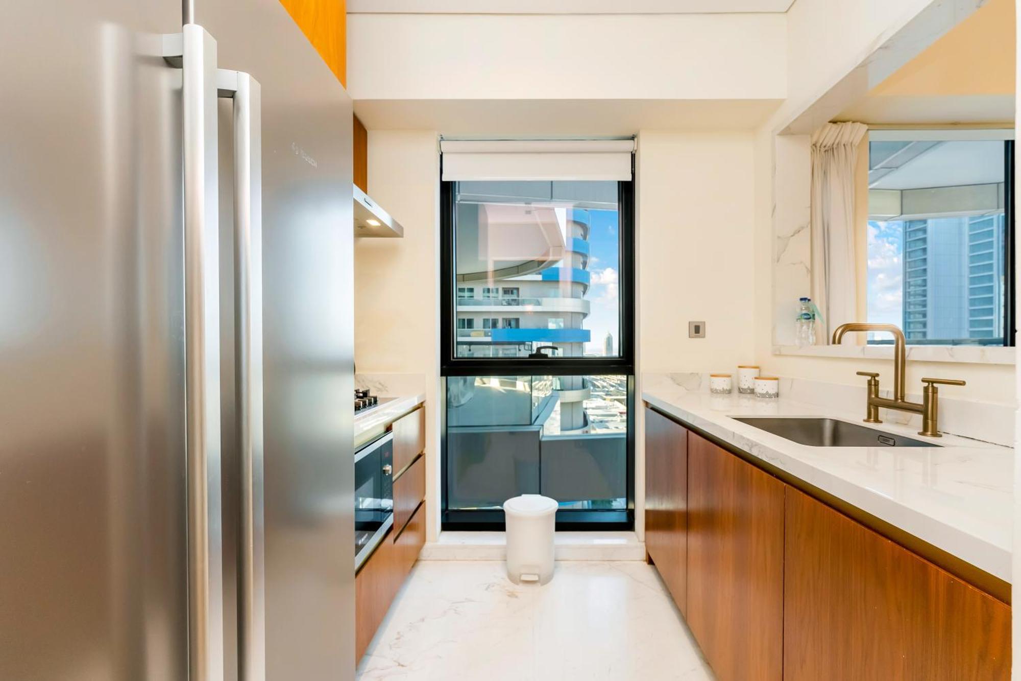 Fam Living - Rp Heights - 3 Mins Walk To Burj Khalifa & Dubai Mall Downtown ドバイ エクステリア 写真