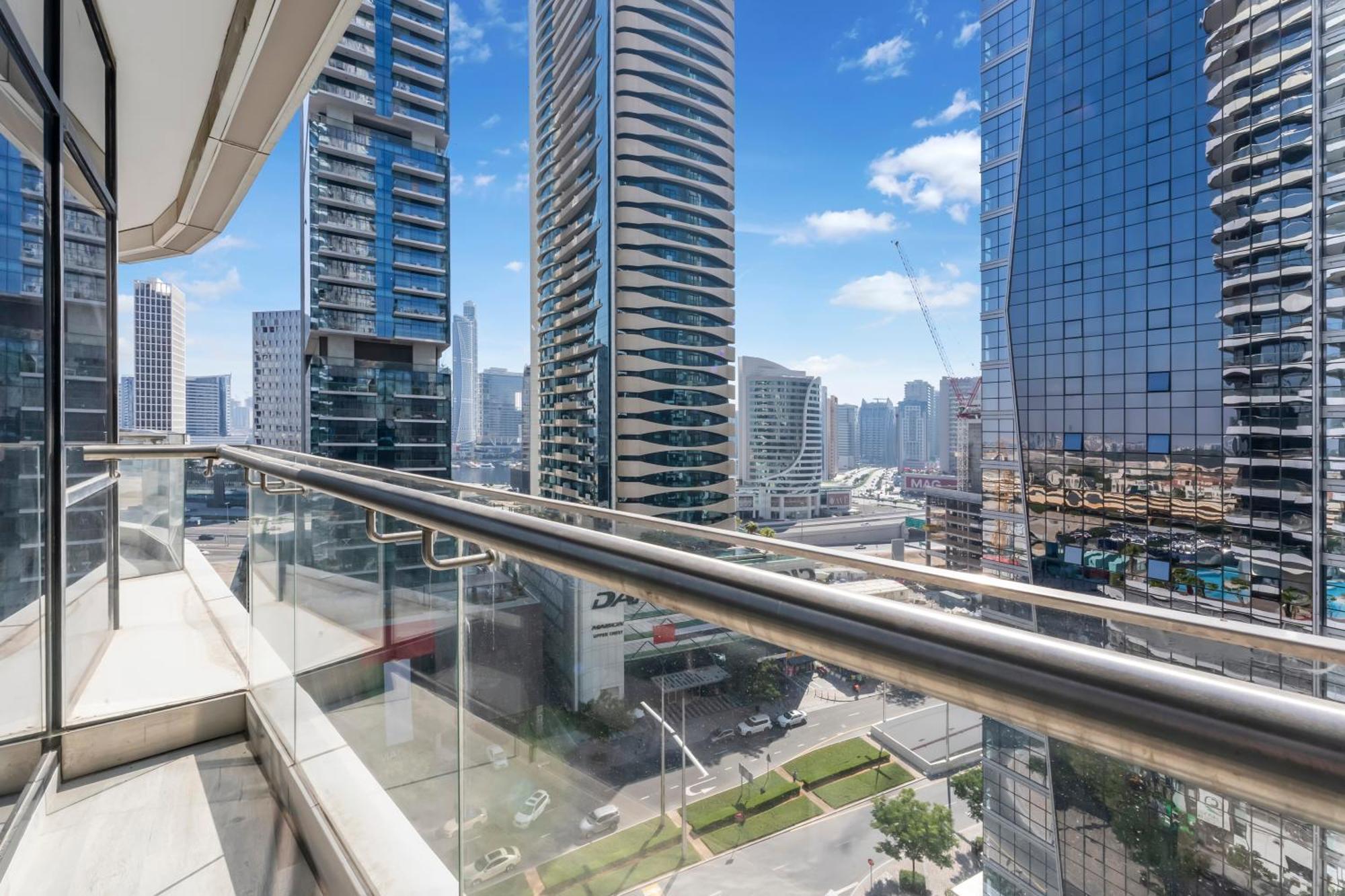 Fam Living - Rp Heights - 3 Mins Walk To Burj Khalifa & Dubai Mall Downtown ドバイ エクステリア 写真