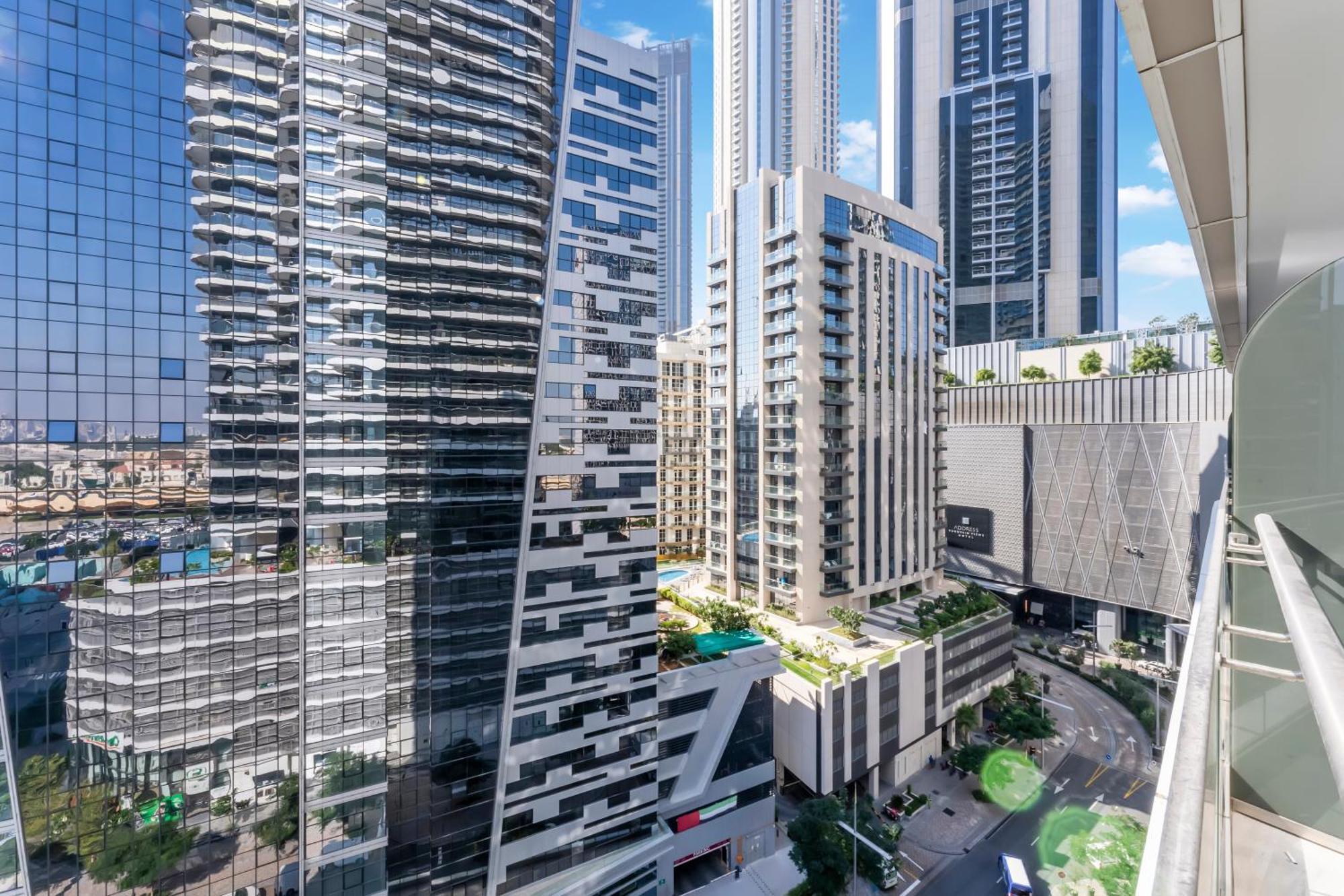 Fam Living - Rp Heights - 3 Mins Walk To Burj Khalifa & Dubai Mall Downtown ドバイ エクステリア 写真